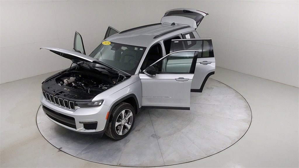 Used 2025 Jeep Grand Cherokee L Limited image 45