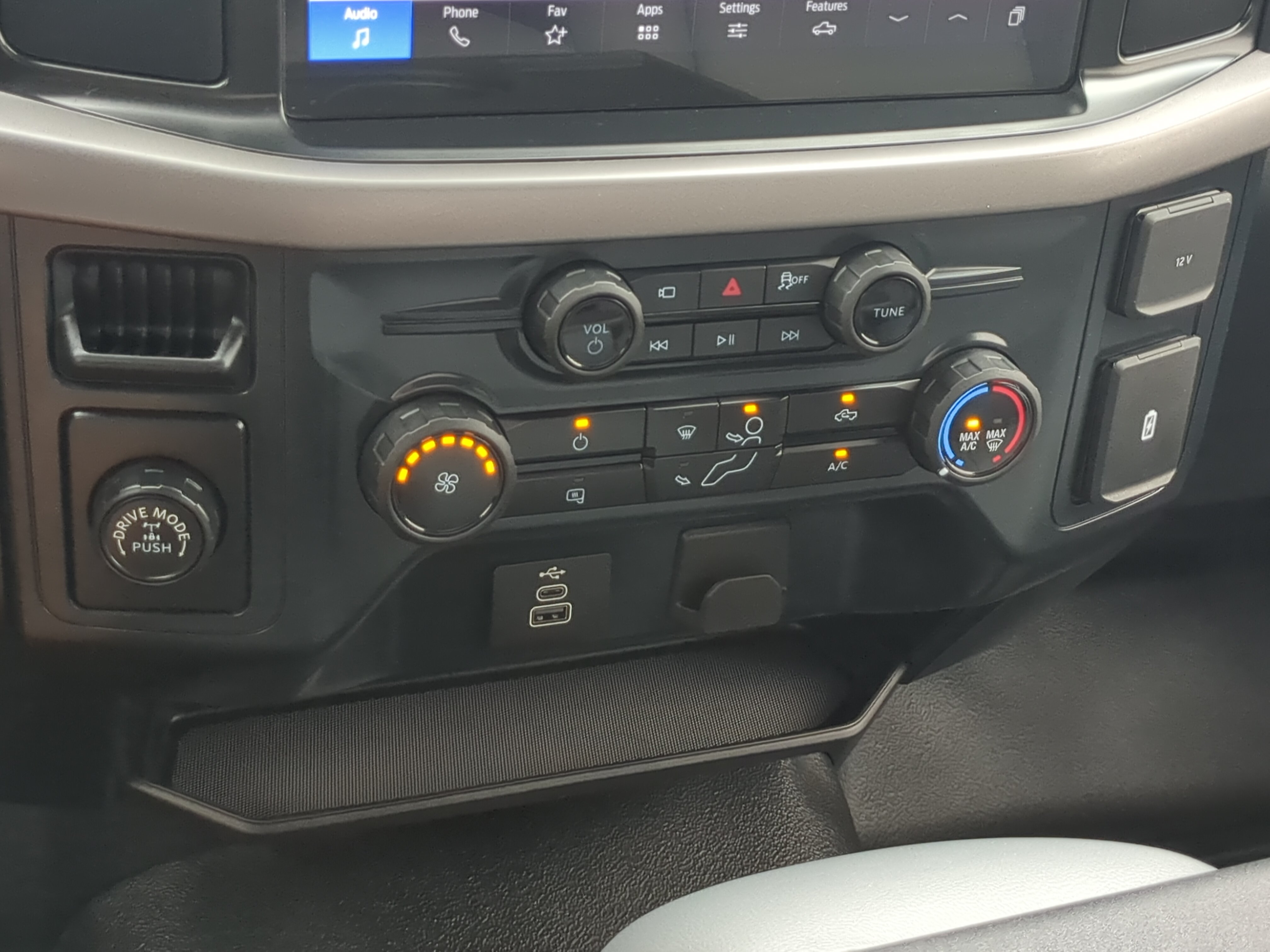 Certified 2025 Ford F150 XL RWD image 16