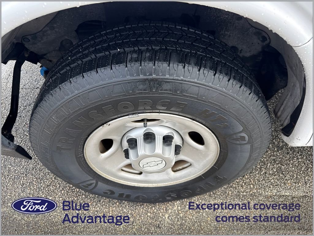 Used 2017 Chevrolet Express 2500 RWD image 12