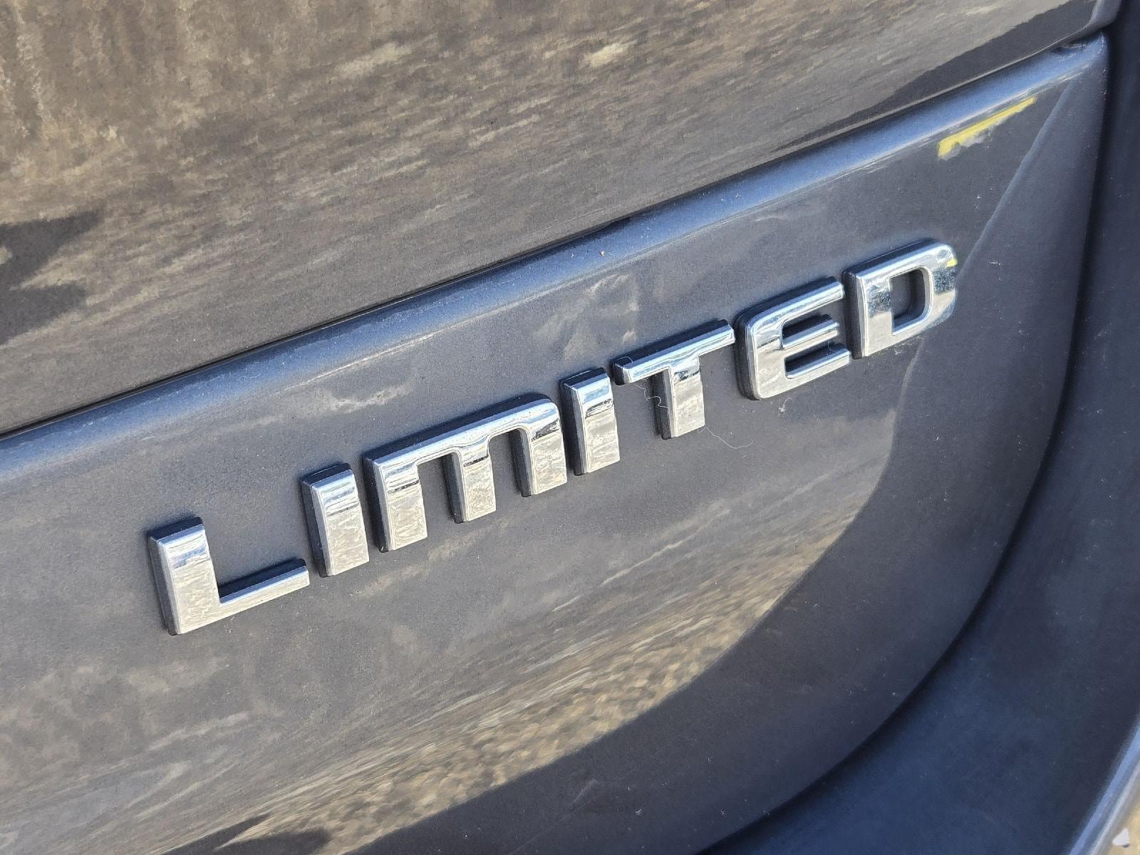 Used 2023 Jeep Grand Cherokee L Limited AWD/4WD image 11