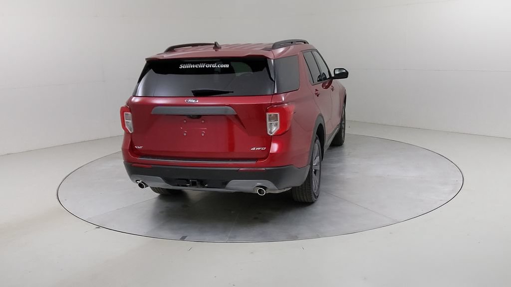 Certified 2023 Ford Explorer XLT w/ Equipment Group 202A AWD/4WD image 15