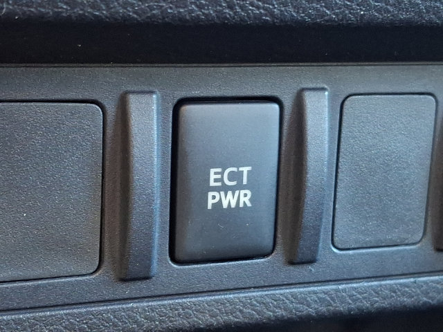 Used 2019 Toyota Tacoma TRD Off-Road AWD/4WD image 24