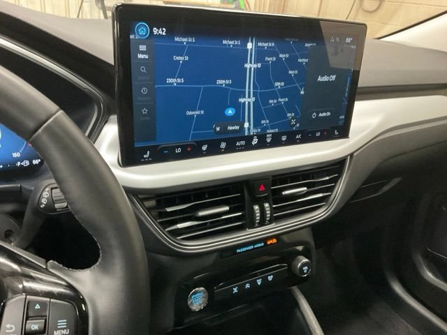 Certified 2025 Ford Escape Platinum AWD/4WD image 11