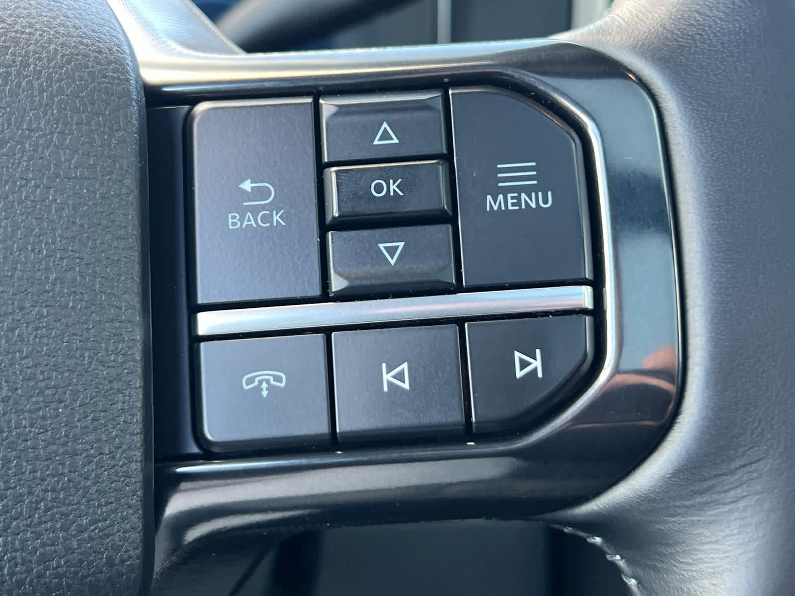 Certified 2025 Ford F350 Platinum image 32