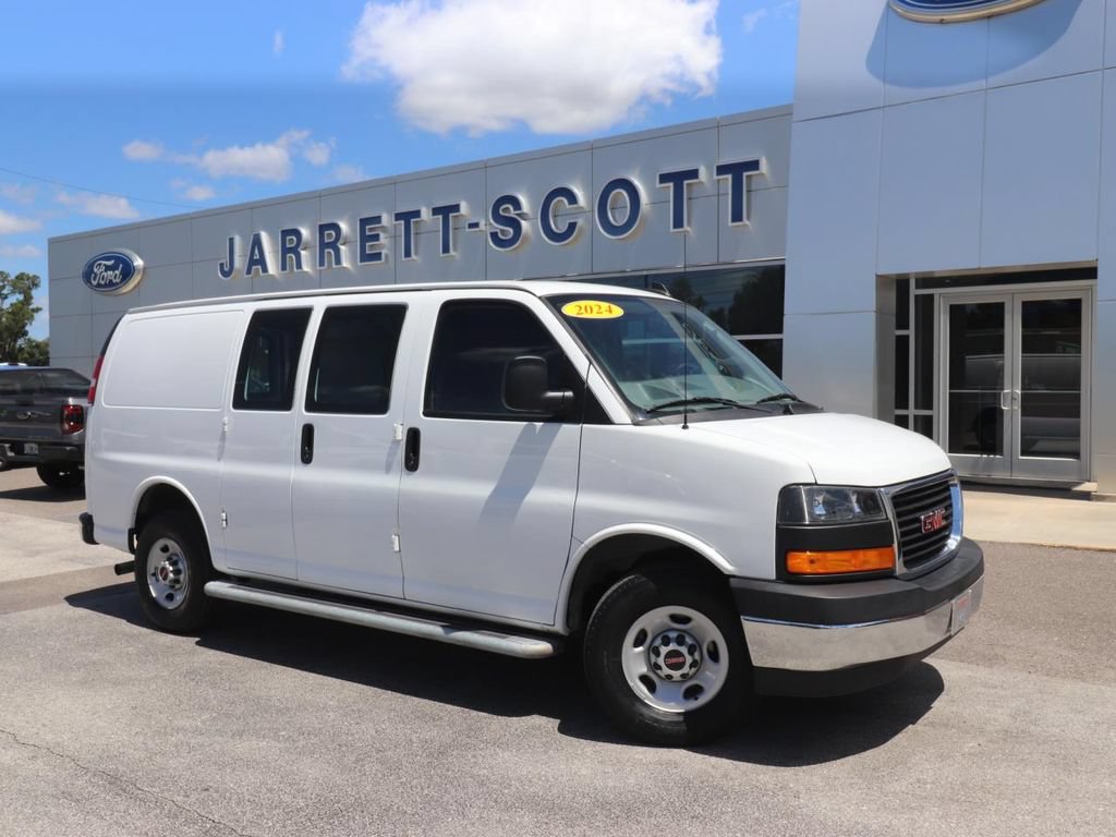 Used 2024 GMC Savana 2500 w/ Driver Convenience Package RWD image 2