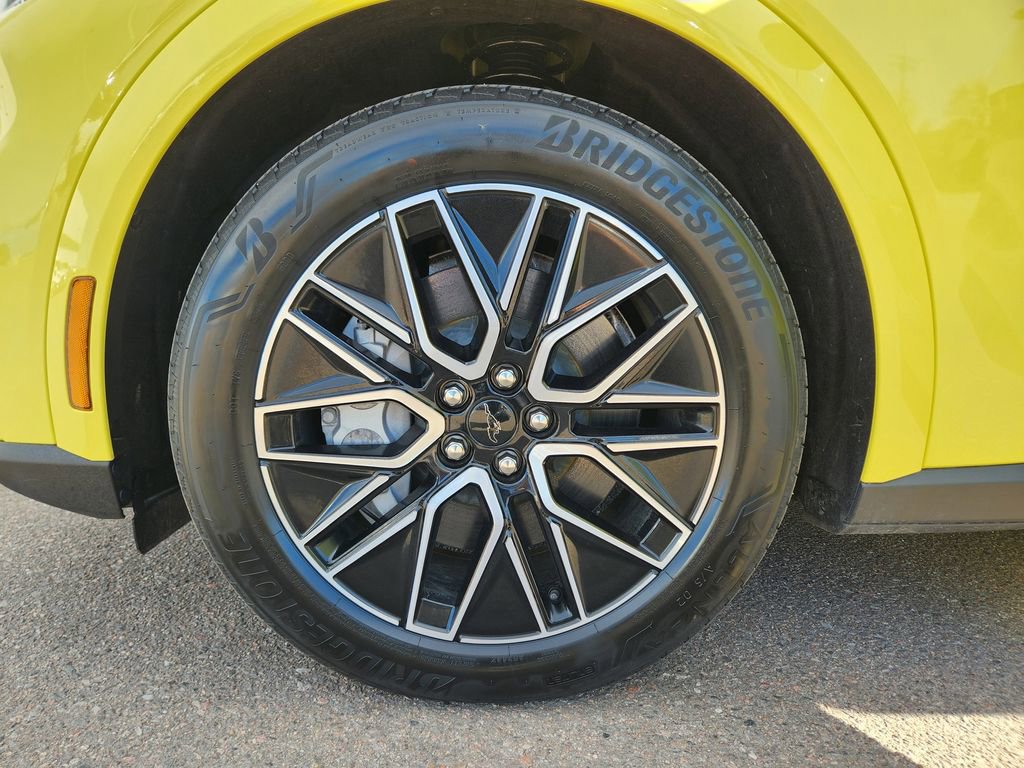 Certified 2025 Ford Mustang Mach-E Premium image 17