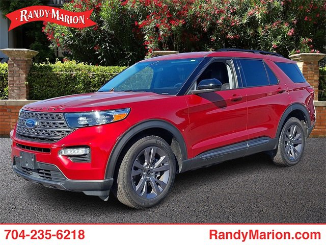 Certified 2024 Ford Explorer XLT w/ Equipment Group 202A