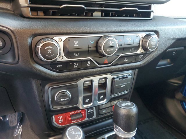 Used 2024 Jeep Wrangler Willys image 18