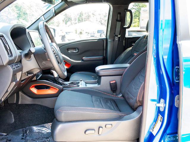 Used 2025 Nissan Frontier PRO-4X AWD/4WD image 16