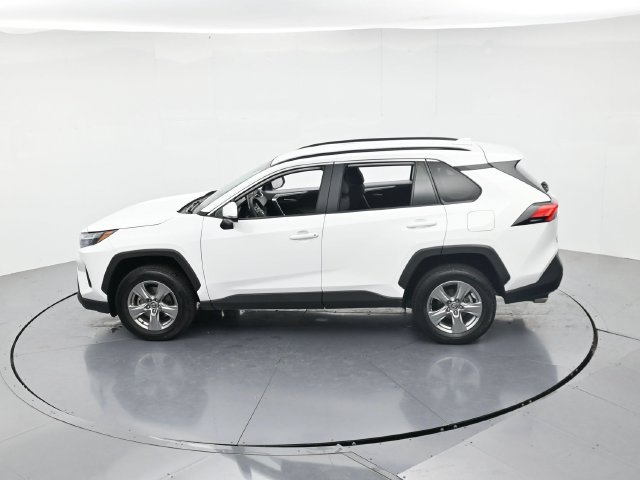 Used 2024 Toyota RAV4 XLE FWD image 45