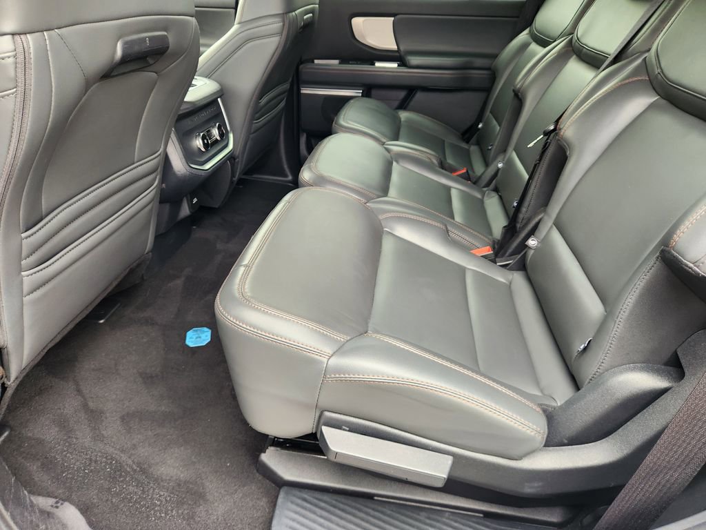 Certified 2025 Ford Expedition Active AWD/4WD image 29
