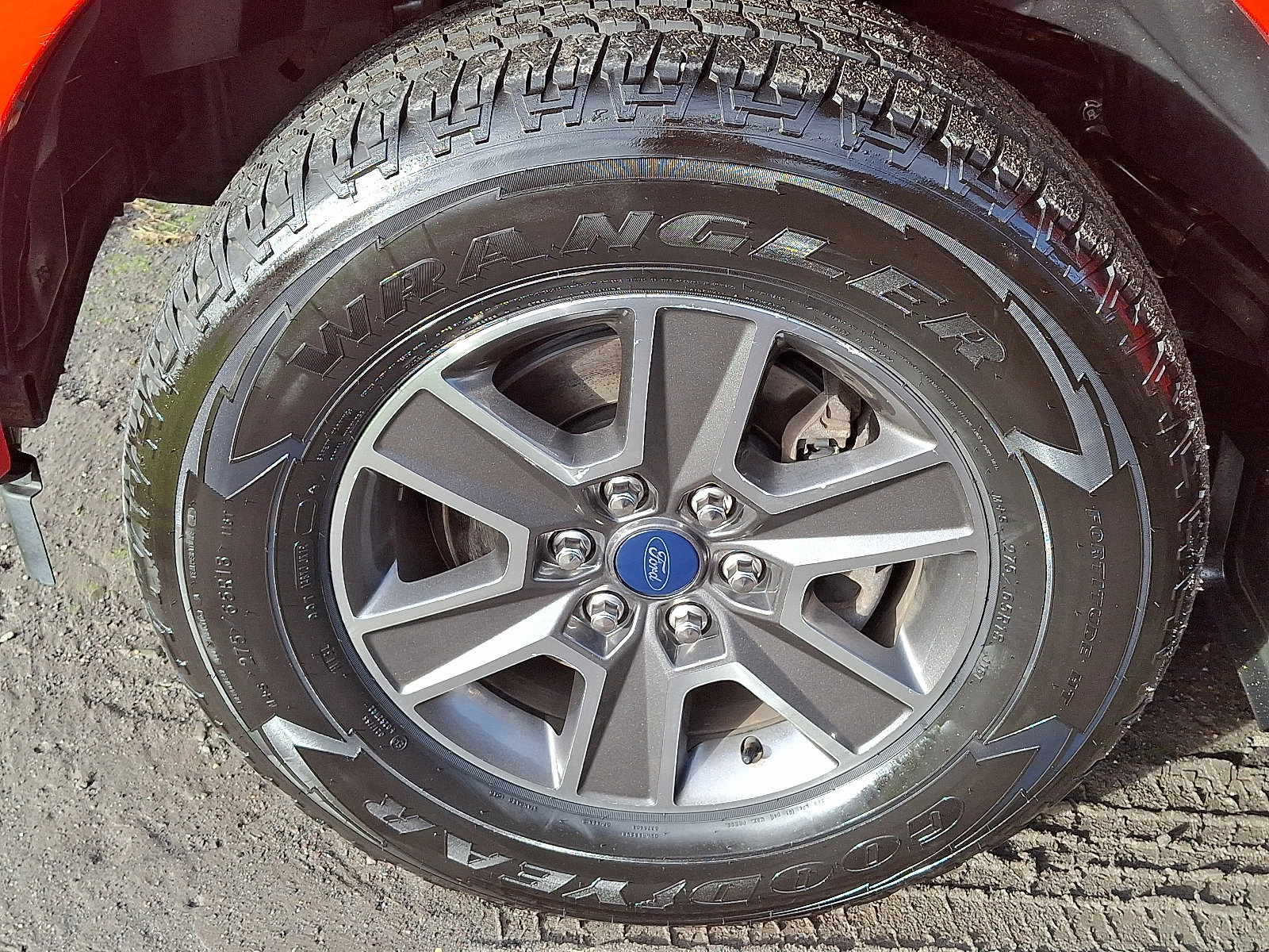 Certified 2017 Ford F150 XLT w/ Equipment Group 301A Mid image 28