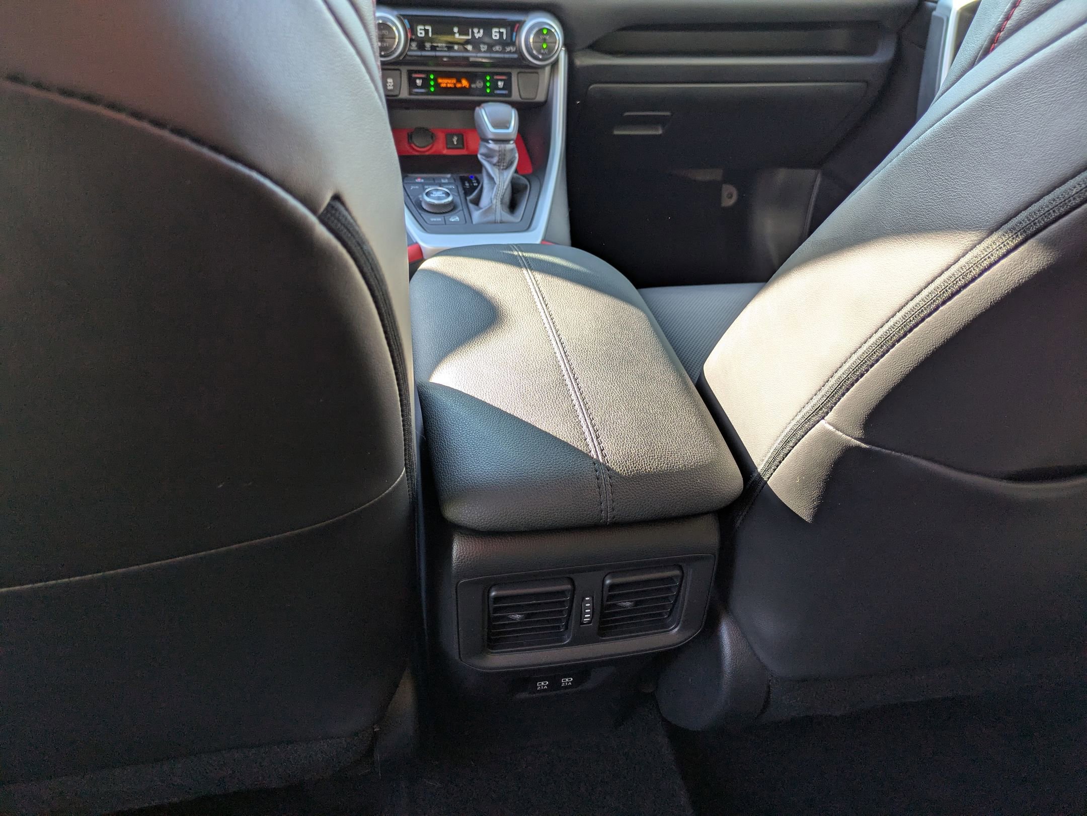 Used 2020 Toyota RAV4 TRD Off-Road image 32