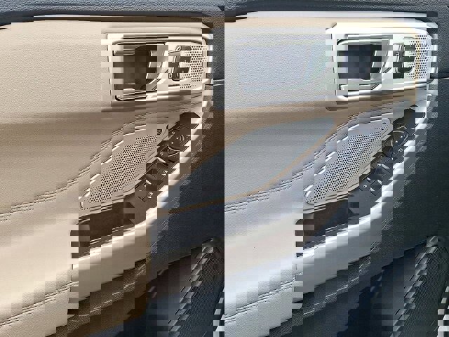 Certified 2023 Ford Explorer Limited w/ Limited Technology Package image 15