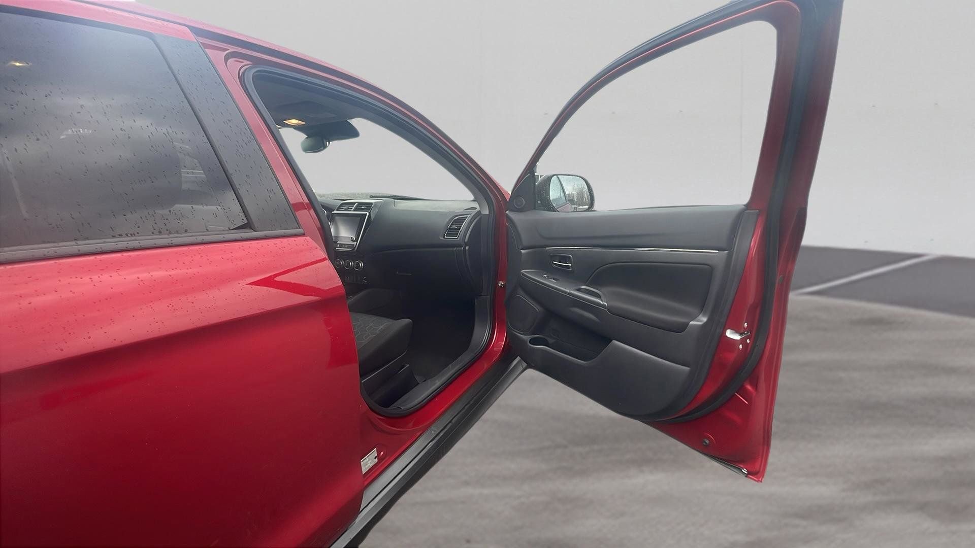 Used 2021 Mitsubishi Outlander Sport LE image 17