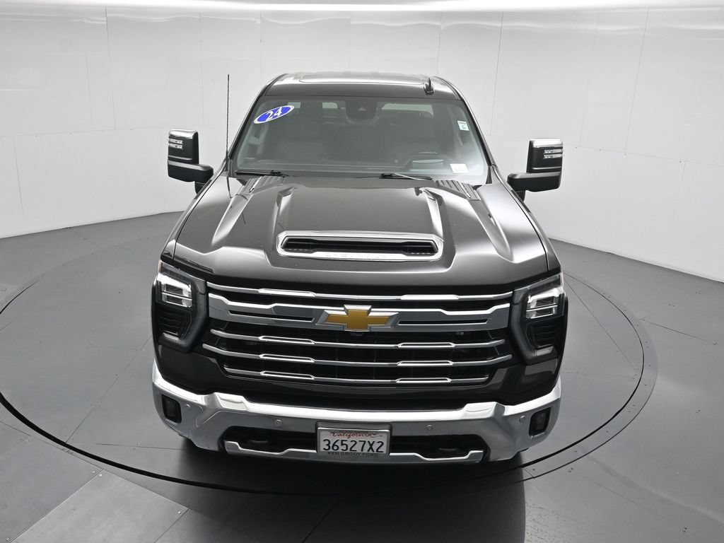 Used 2024 Chevrolet Silverado 2500 LTZ w/ LTZ Convenience Package AWD/4WD image 39