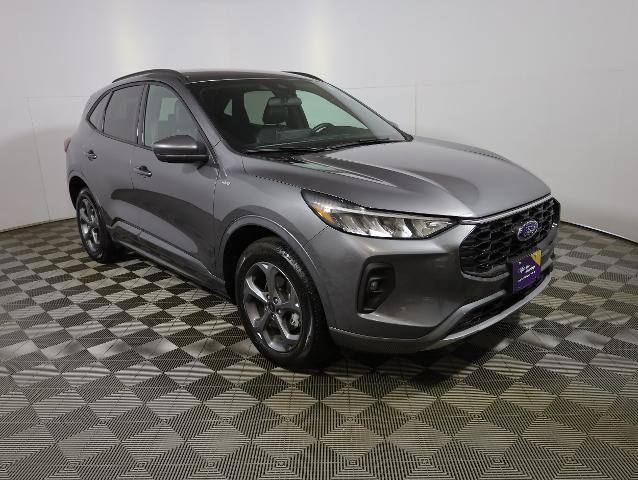 Certified 2024 Ford Escape ST-Line Select w/ Tech Pack #1 AWD/4WD image 4