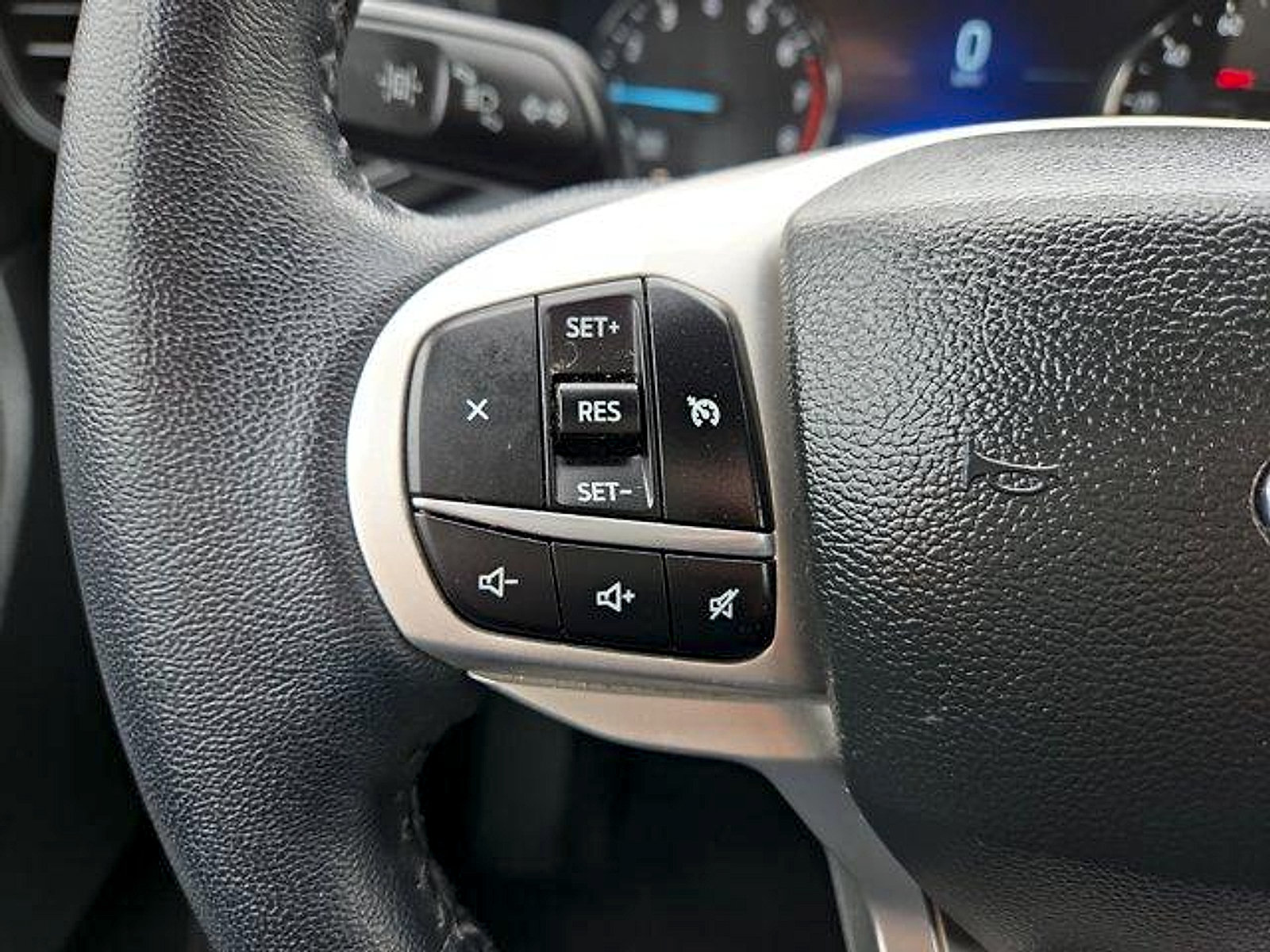 Certified 2023 Ford Explorer XLT AWD/4WD image 14