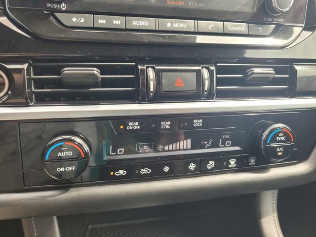 Used 2022 Nissan Pathfinder S image 22