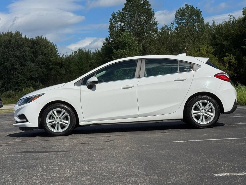Used 2017 Chevrolet Cruze LT FWD image 8
