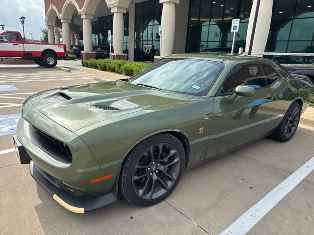 Used 2022 Dodge Challenger R/T Scat Pack RWD image 2