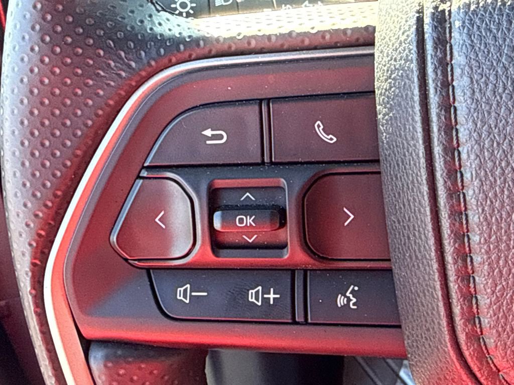 Used 2025 Toyota 4Runner TRD Off-Road AWD/4WD image 24