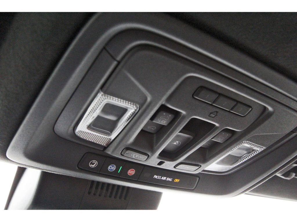 Used 2024 GMC Sierra 3500 Denali Ultimate AWD/4WD image 23
