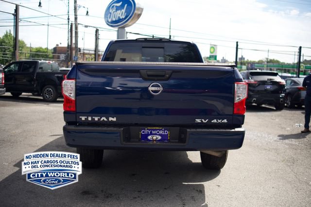 Used 2023 Nissan Titan SV AWD/4WD image 3