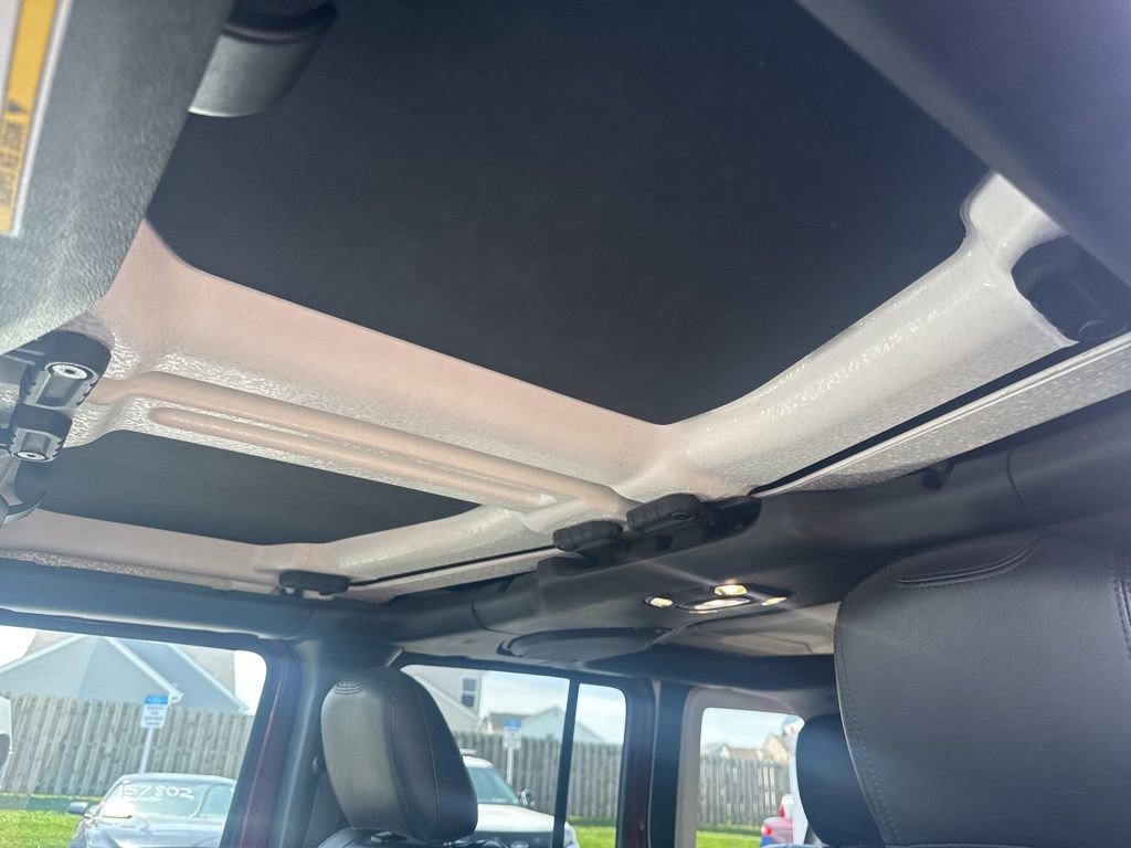 Used 2021 Jeep Wrangler Unlimited Sahara w/ Cold Weather Group image 38