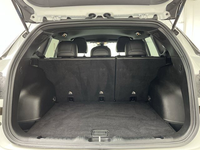Used 2025 Jeep Compass Trailhawk AWD/4WD image 25