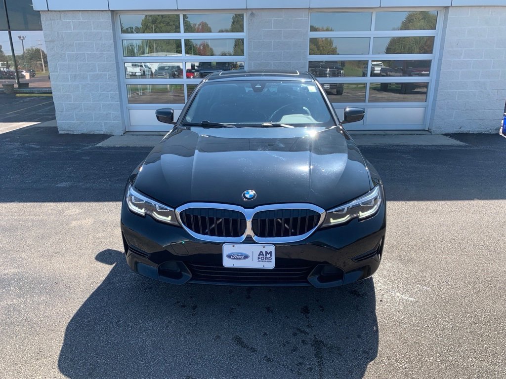 Used 2020 BMW 330i xDrive Sedan w/ Convenience Package image 3