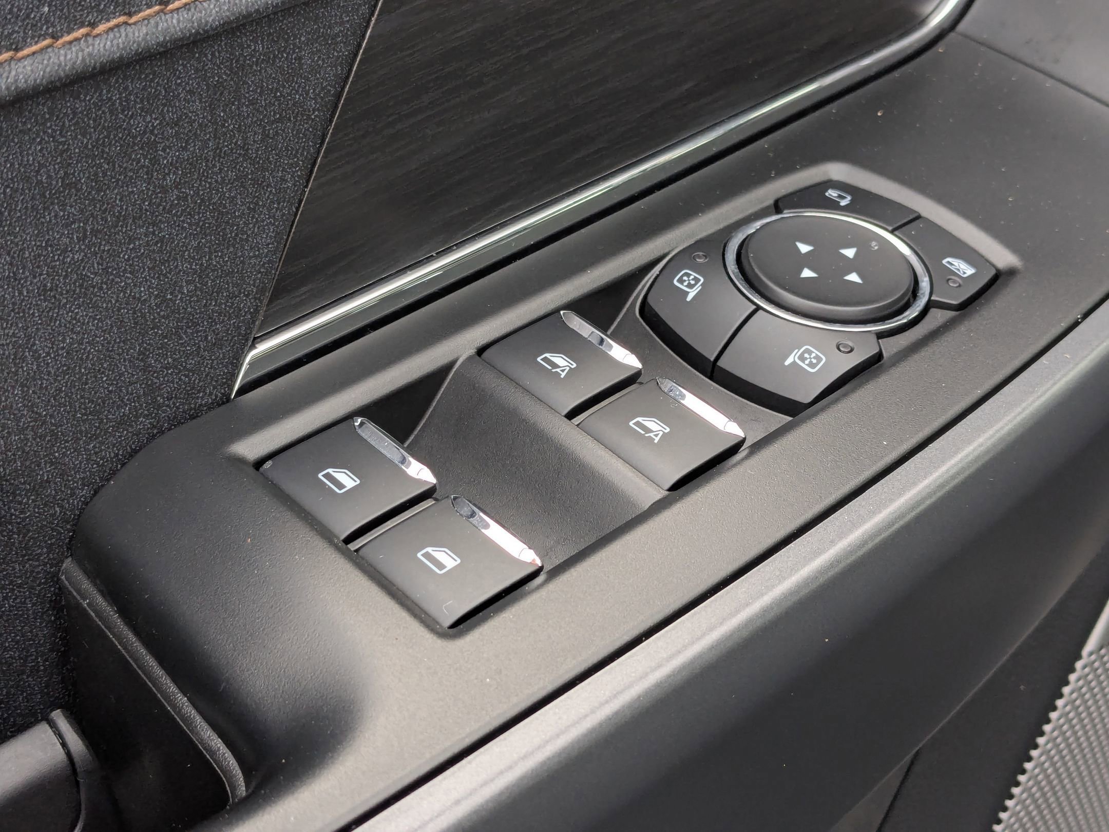 Certified 2025 Ford F150 Lightning Lariat w/ Max Trailer Tow Package image 14