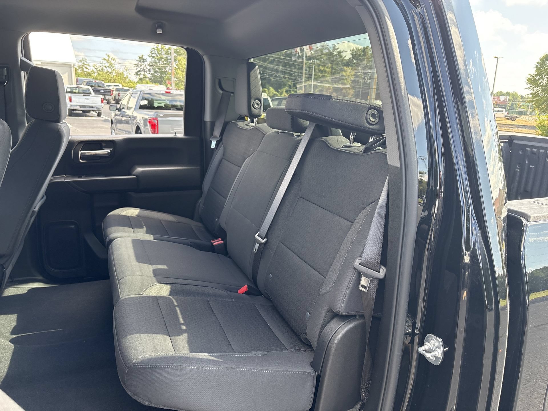 Used 2025 Chevrolet Silverado 2500 Custom w/ Custom Value Package RWD image 16