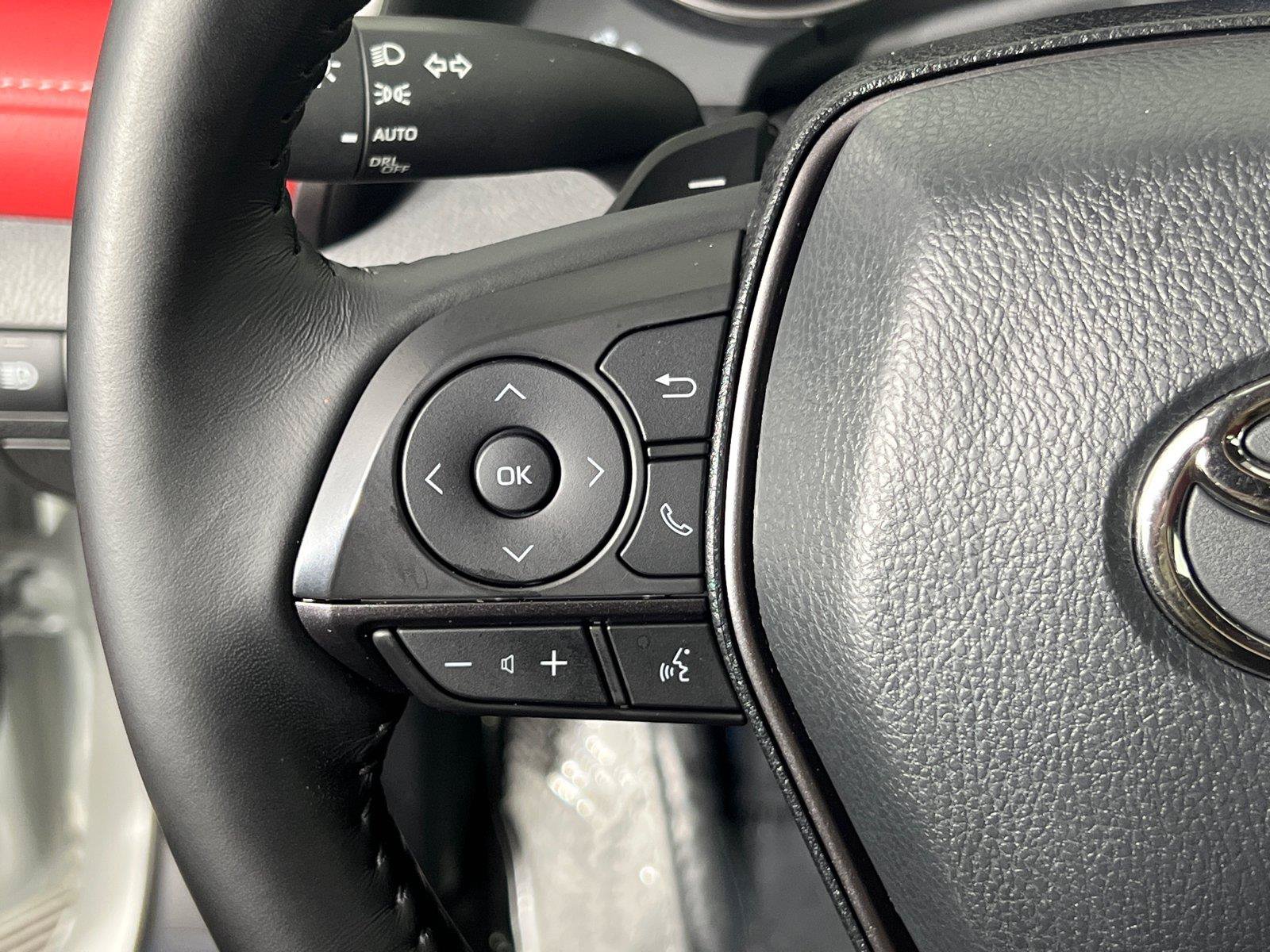 Used 2021 Toyota Camry XSE FWD image 25