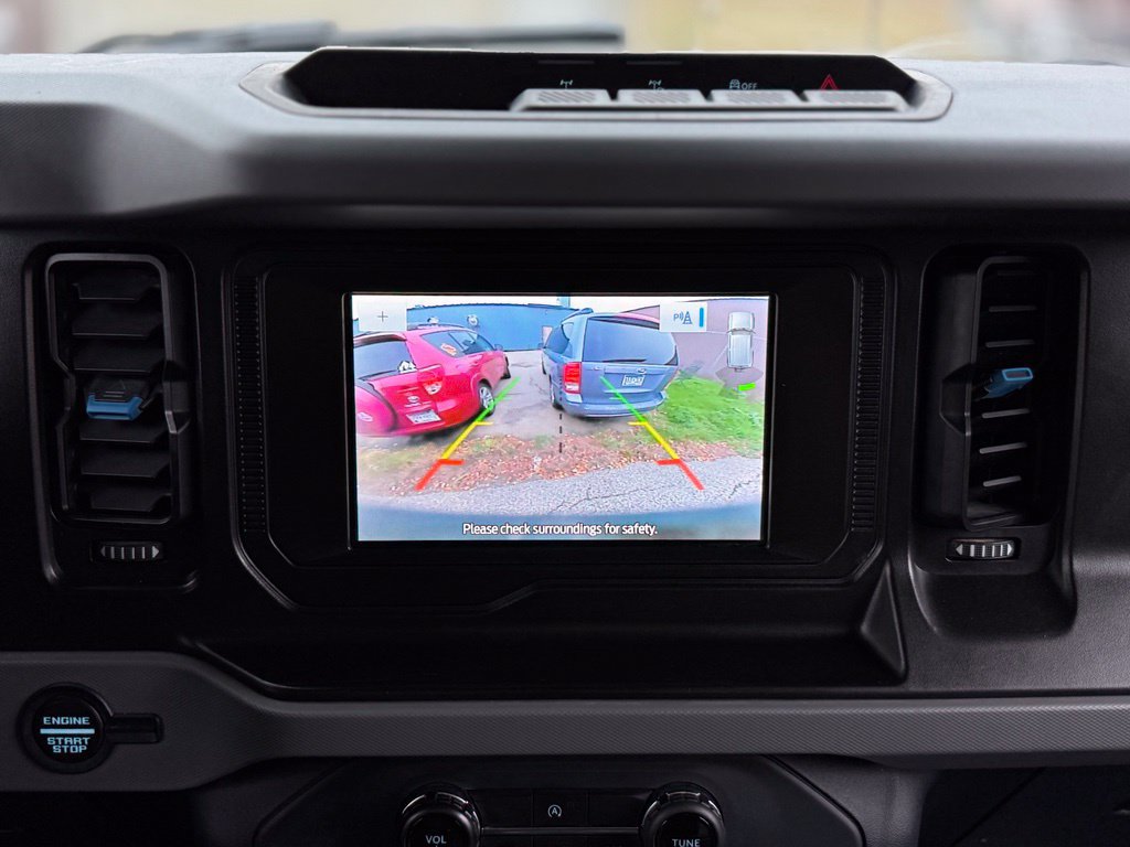Certified 2022 Ford Bronco Black Diamond AWD/4WD image 4