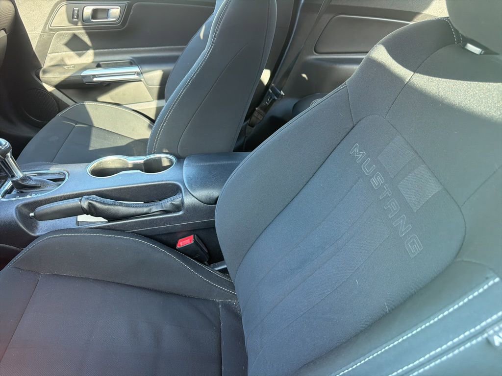 Certified 2020 Ford Mustang Coupe image 6