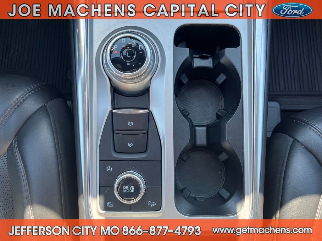 Certified 2022 Ford Explorer Platinum w/ Equipment Group 601A image 16