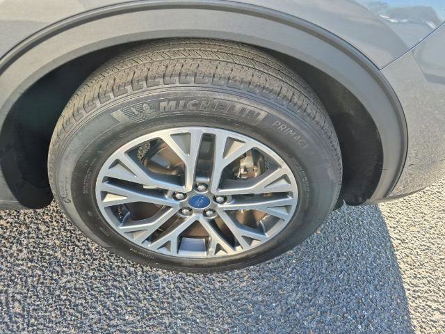 Certified 2022 Ford Escape SEL AWD/4WD image 19
