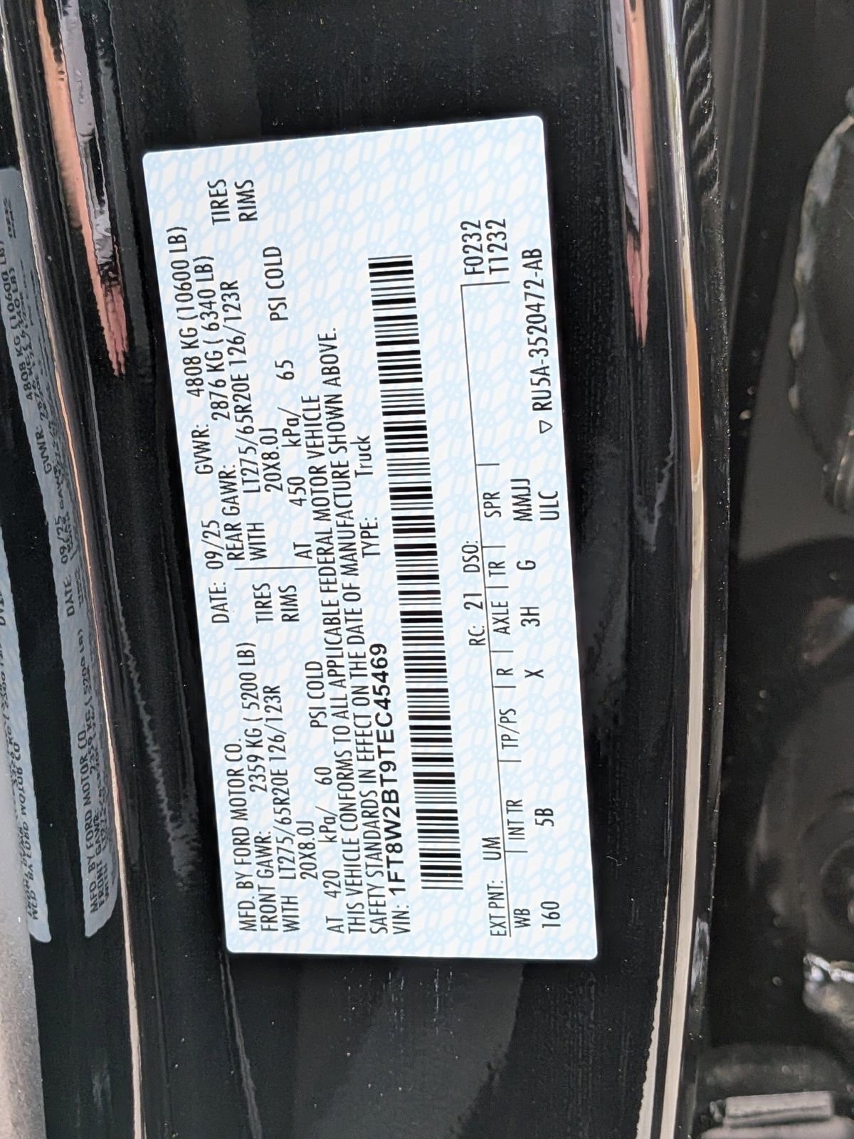 Certified 2026 Ford F250 Lariat w/ Black Appearance Package image 16