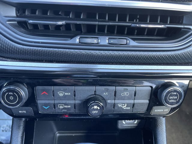Used 2023 Jeep Compass Latitude AWD/4WD image 11
