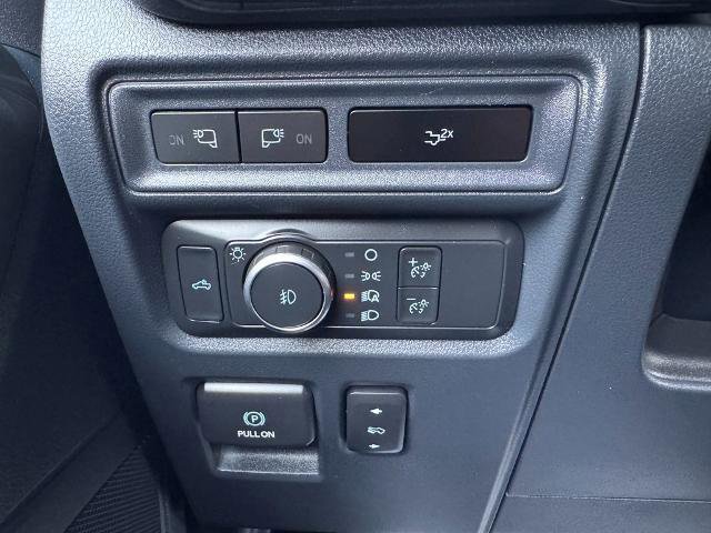 Certified 2022 Ford F150 XLT w/ Equipment Group 302A High image 13