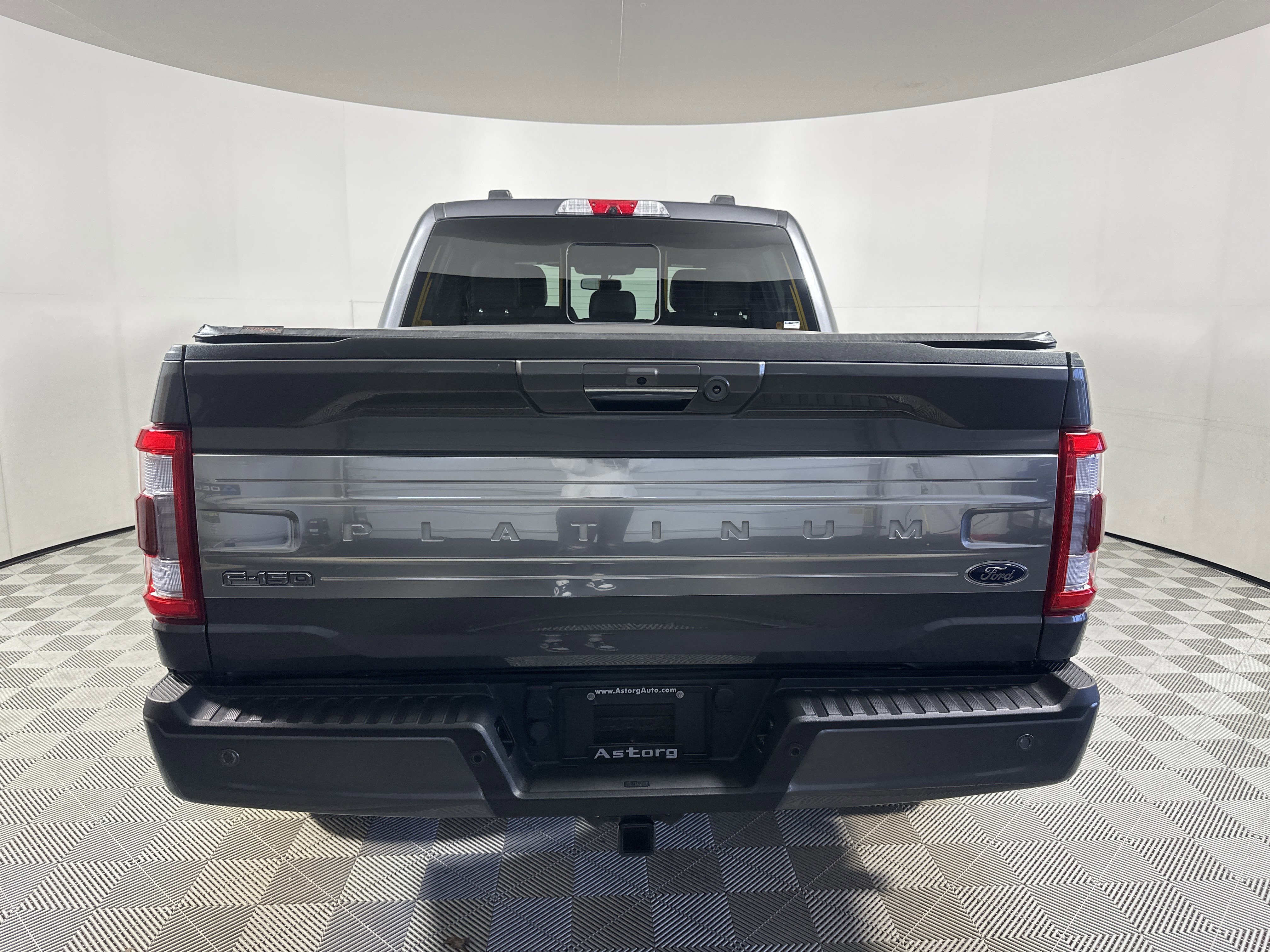 Certified 2022 Ford F150 Platinum w/ Equipment Group 701A High AWD/4WD image 4