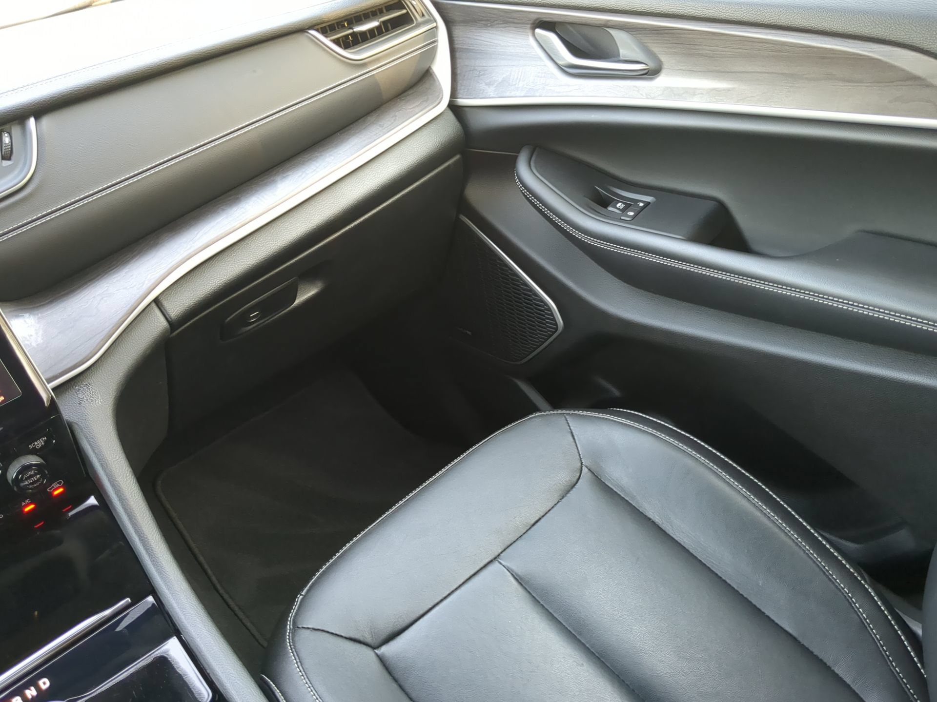 Used 2021 Jeep Grand Cherokee L Limited AWD/4WD image 53