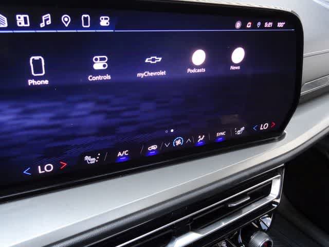 Used 2024 Chevrolet Traverse LT w/ Midnight/Sport Edition FWD image 26