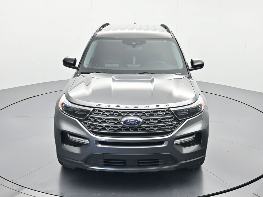 Certified 2023 Ford Explorer XLT w/ Equipment Group 202A RWD image 31