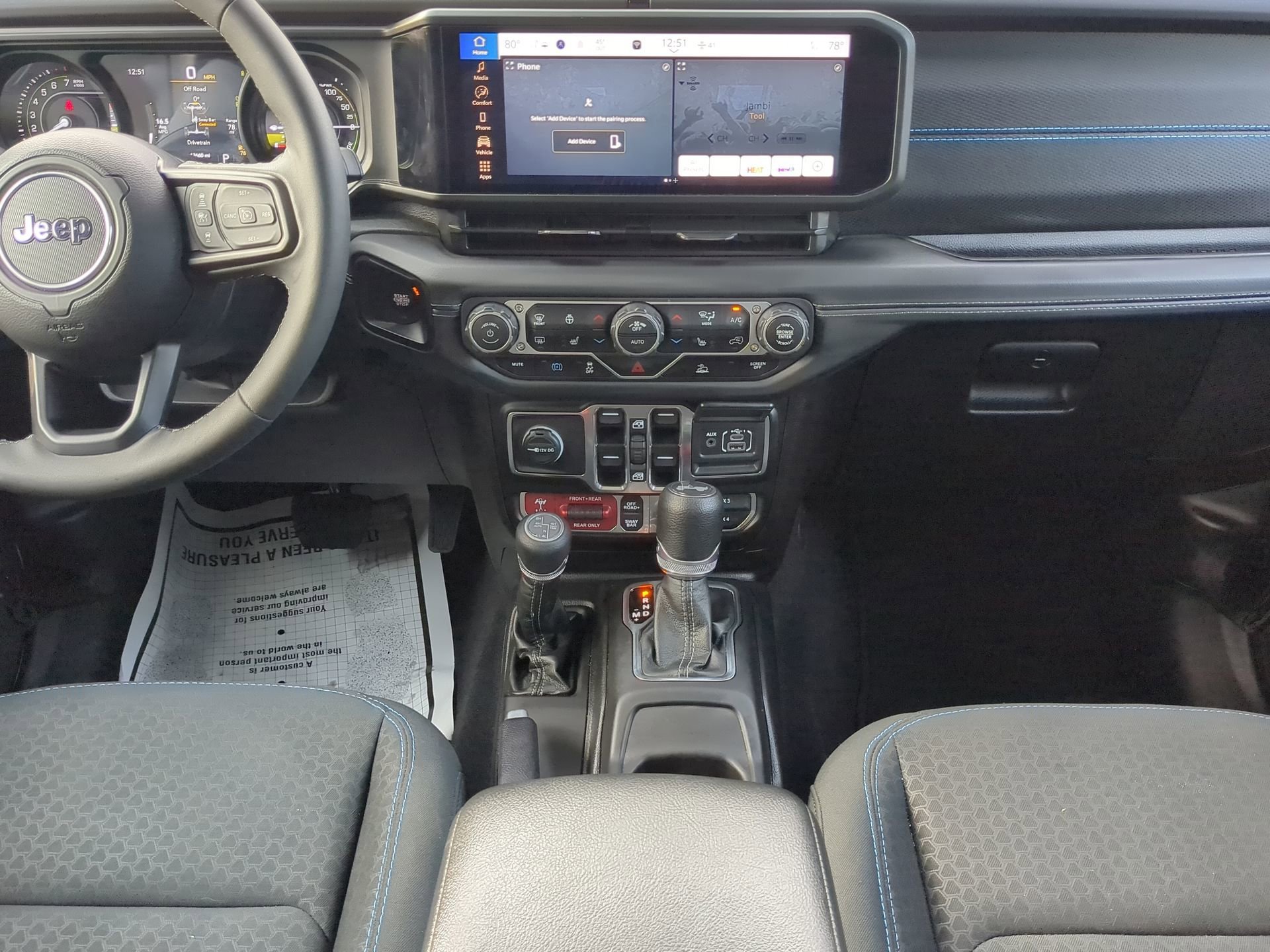 Used 2025 Jeep Wrangler Rubicon w/ Convenience Group image 44