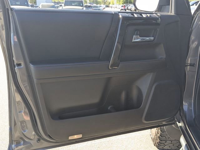 Used 2021 Toyota 4Runner TRD Off-Road Premium w/ Moonroof Package AWD/4WD image 9