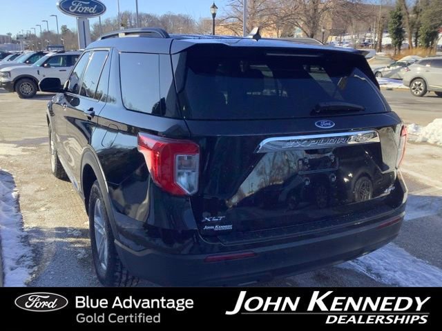 Certified 2022 Ford Explorer XLT image 2