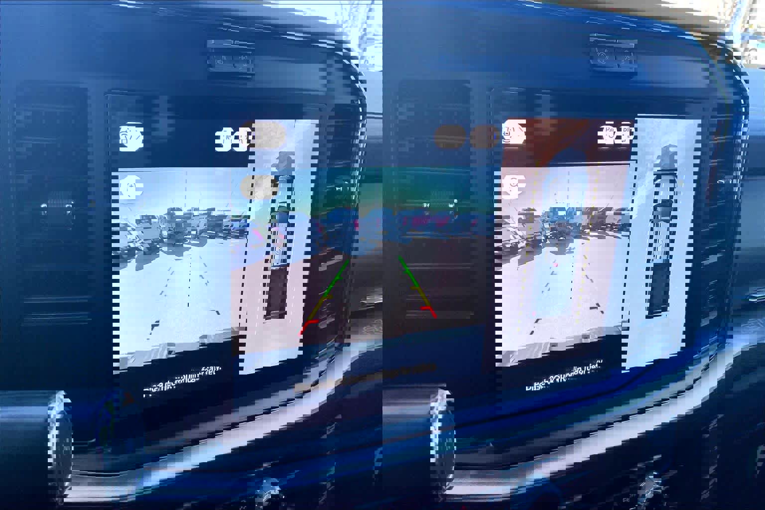 Certified 2025 Ford F450 Lariat w/ Chrome Package image 26