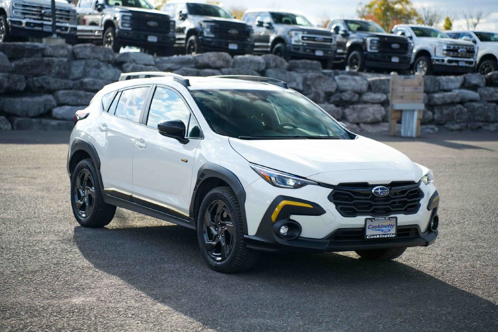 Used 2024 Subaru Crosstrek 2.5i Sport AWD/4WD image 3